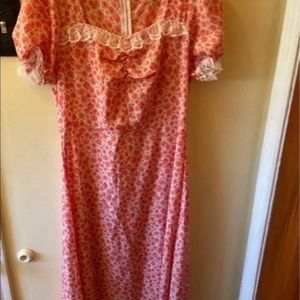 Flower 🌸 Dress 👗 Mid / NEW size med